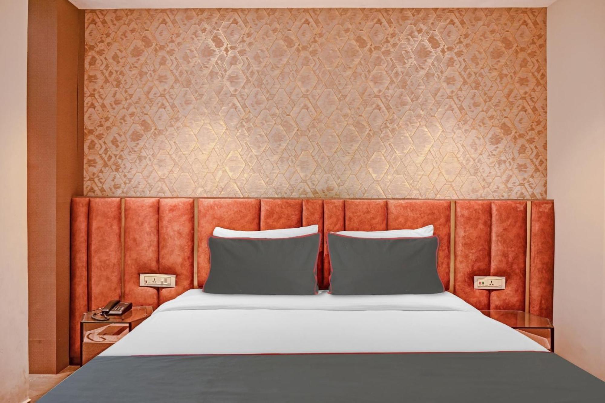 Hotel Collection O Vrindavan 4*